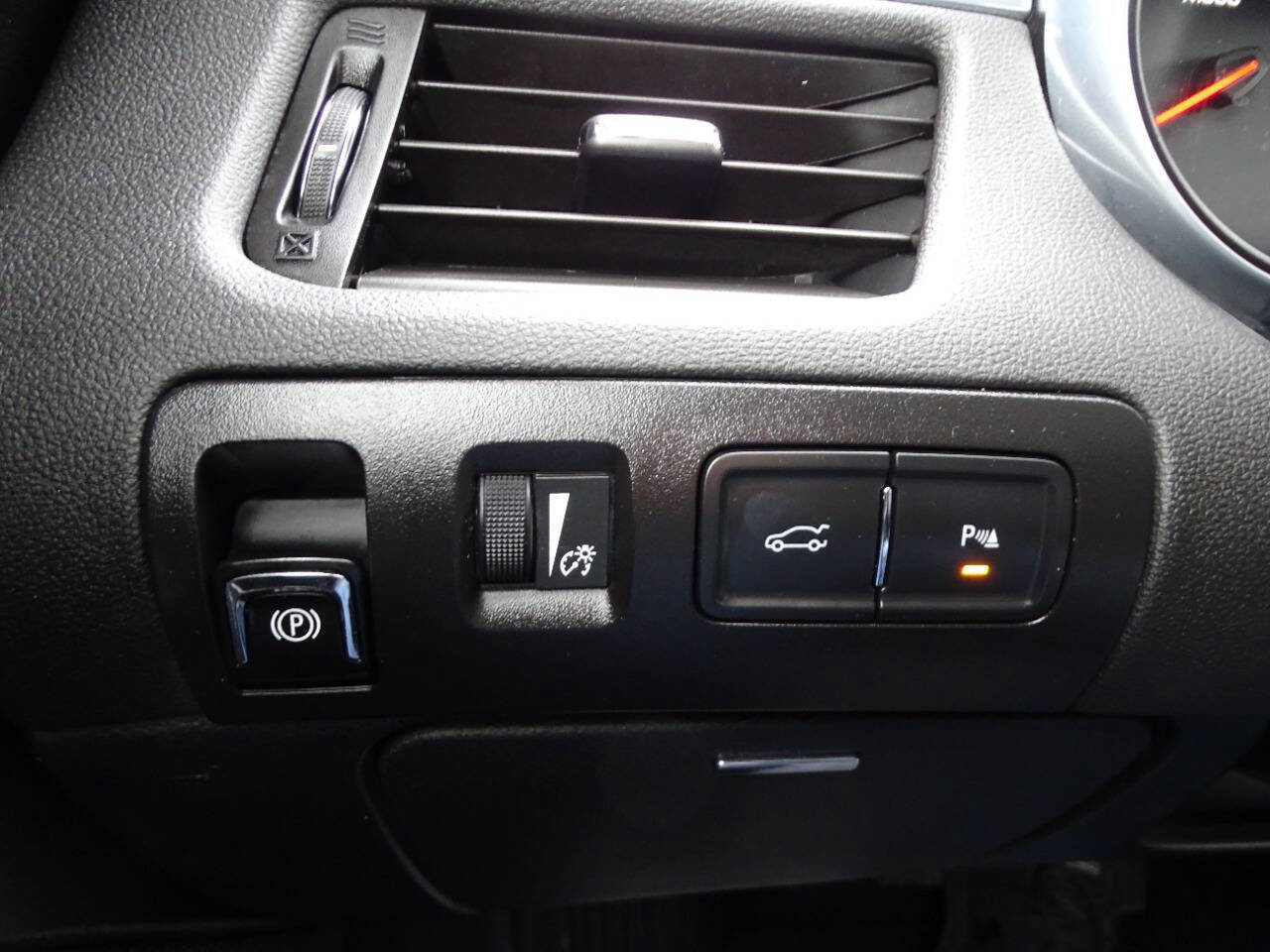 Used 2014 Chevrolet Impala LT FWD image 17