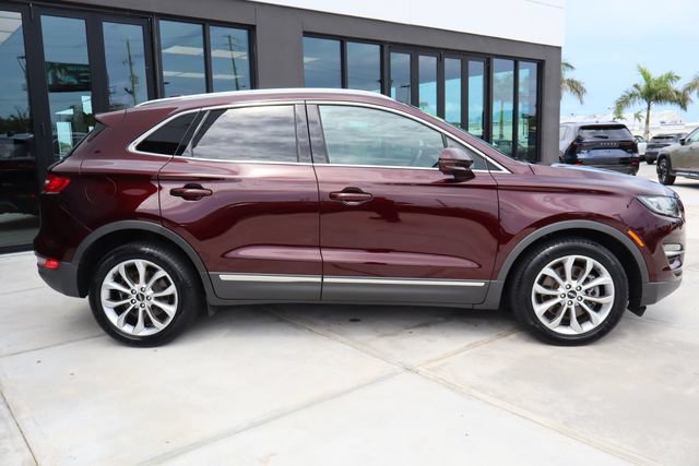 Used 2019 Lincoln MKC Select w/ Select Plus Package AWD/4WD image 2