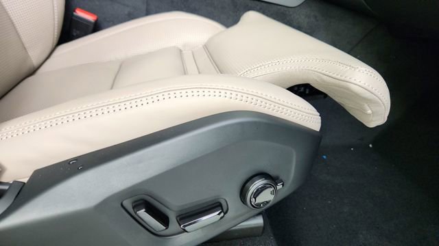 New 2026 Volvo XC90 T8 Ultra w/ Lounge Package AWD/4WD image 41
