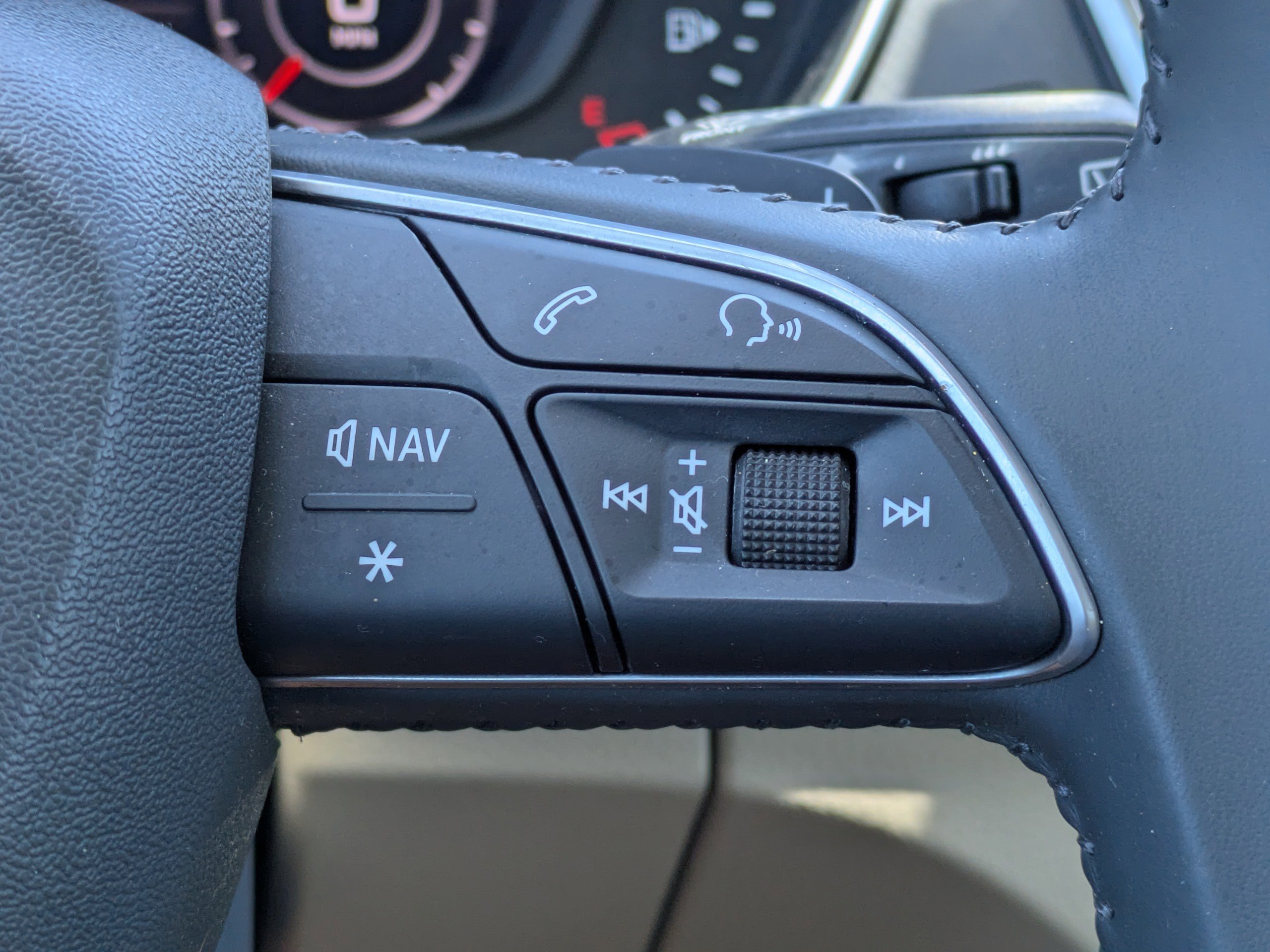 Used 2018 Audi Q5 2.0T Premium image 27