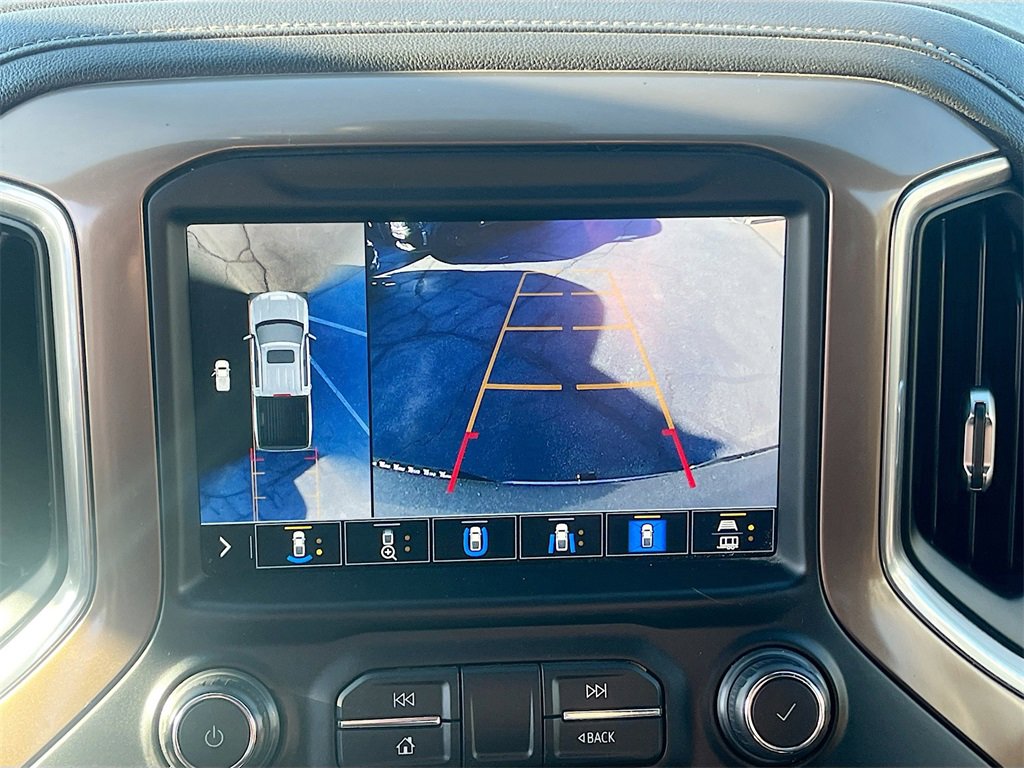 Used 2021 Chevrolet Silverado 1500 High Country w/ Technology Package image 14