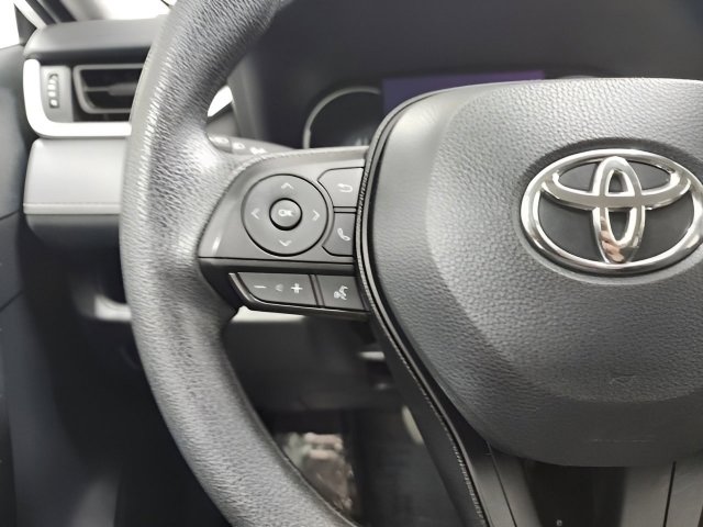 Used 2024 Toyota RAV4 XLE image 27