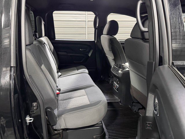 Used 2023 Nissan Titan SV w/ SV Convenience Package image 18