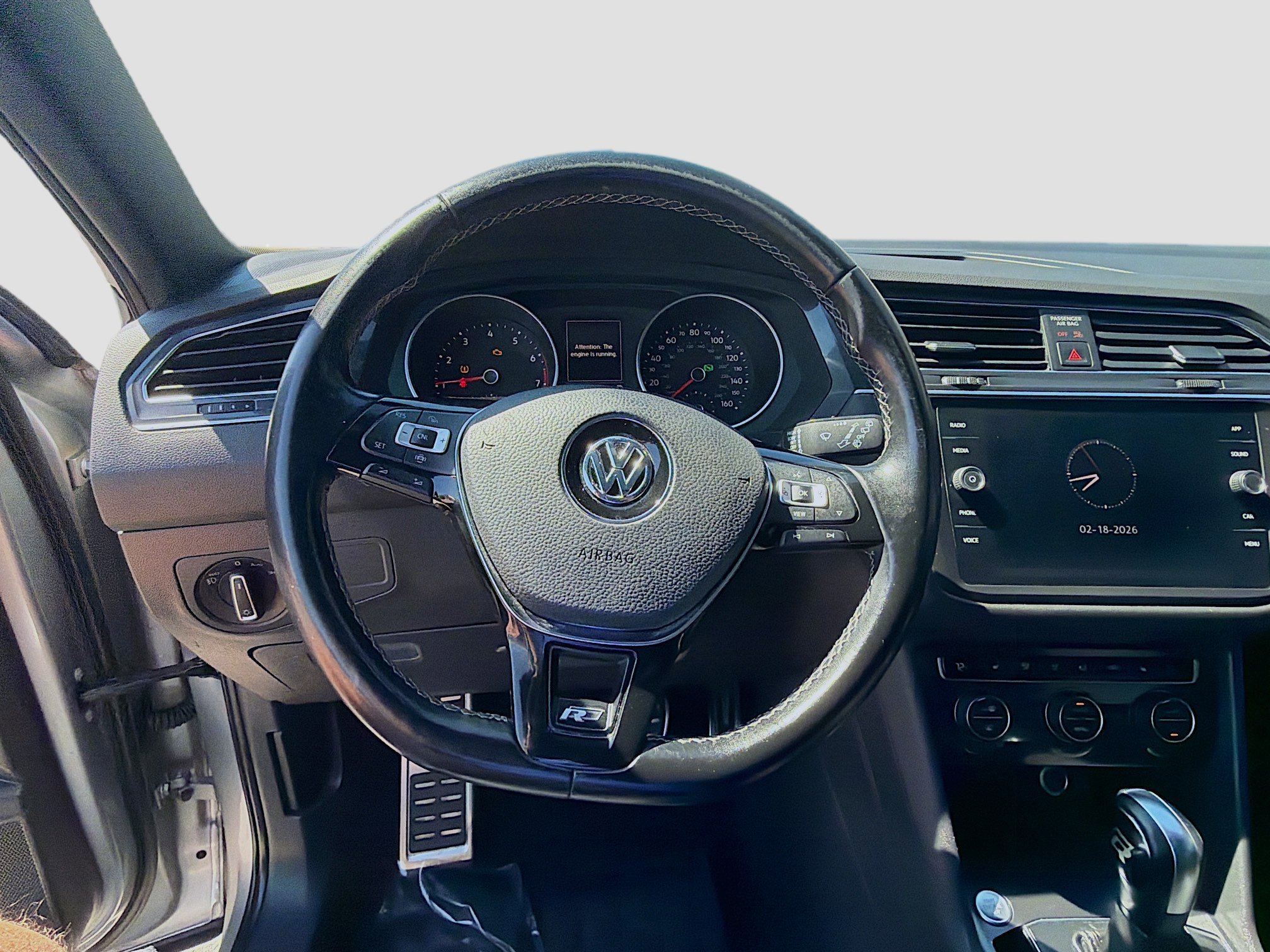 Used 2020 Volkswagen Tiguan SE R-Line image 8