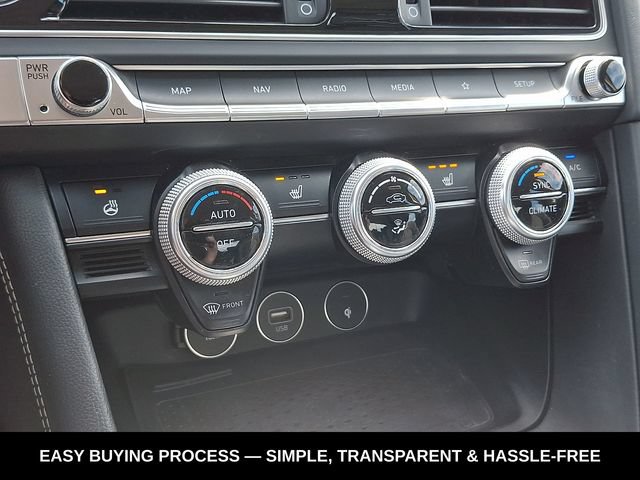 Used 2022 Genesis G70 2.0T w/ Prestige Package AWD/4WD image 18
