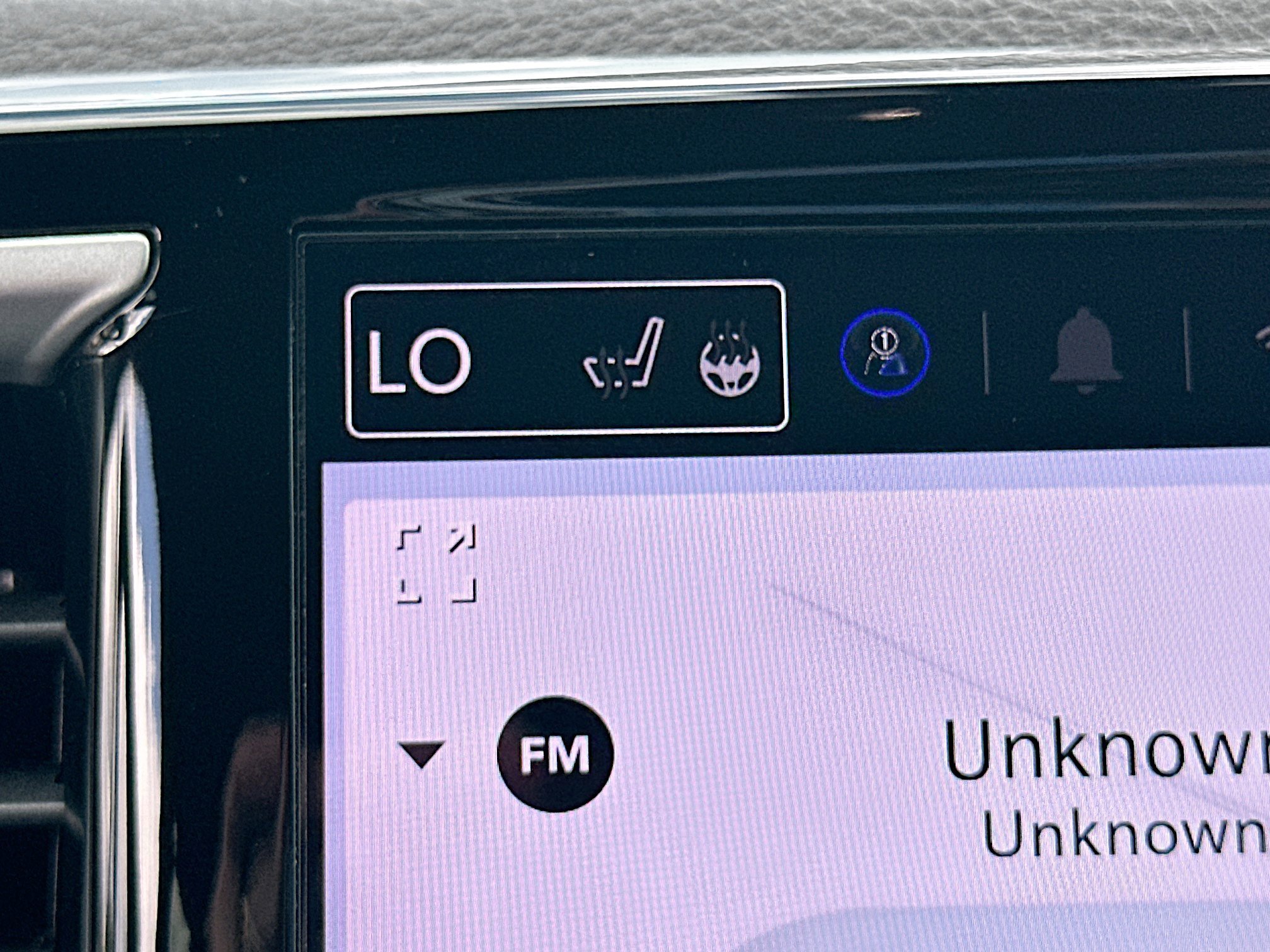 Used 2025 Chrysler Pacifica Select FWD image 19