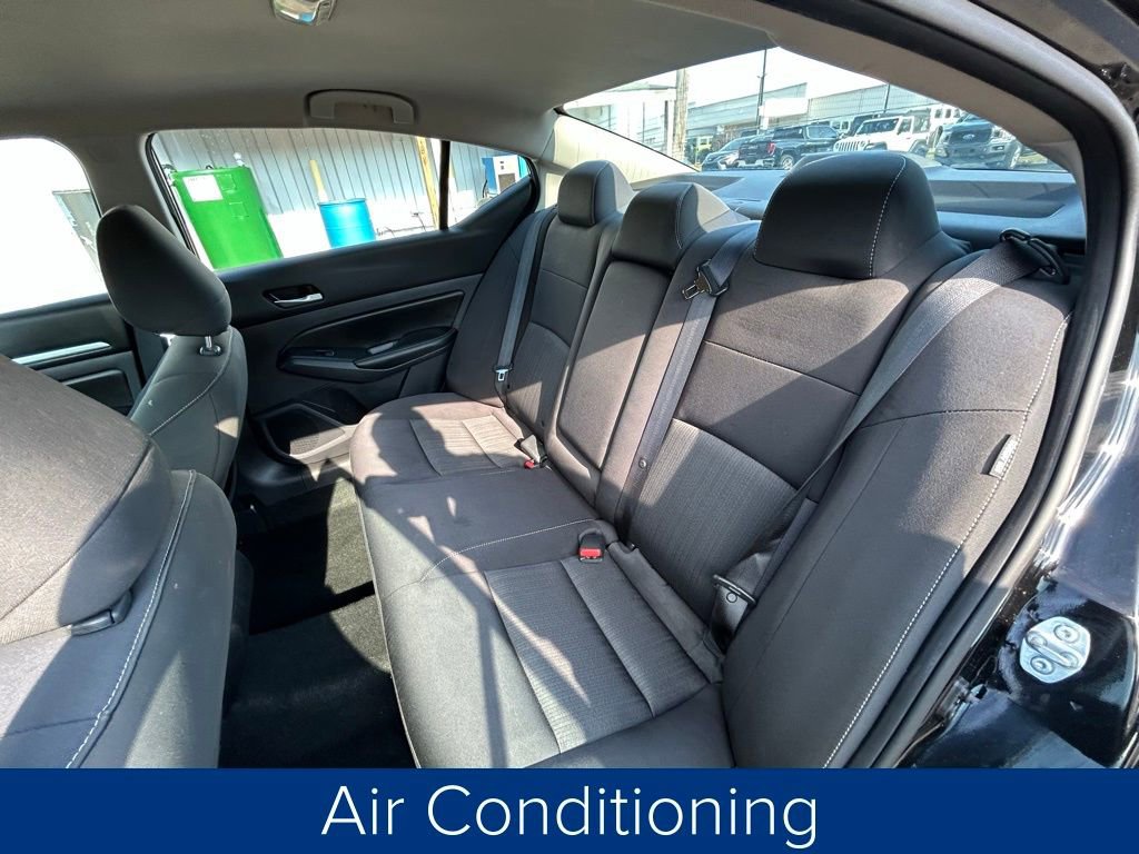 Used 2022 Nissan Altima 2.5 SV image 17