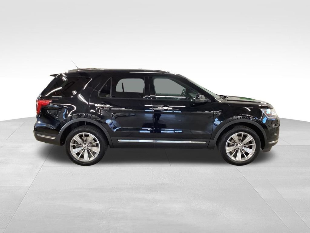 Used 2018 Ford Explorer Limited w/ Equipment Group 301A AWD/4WD image 7