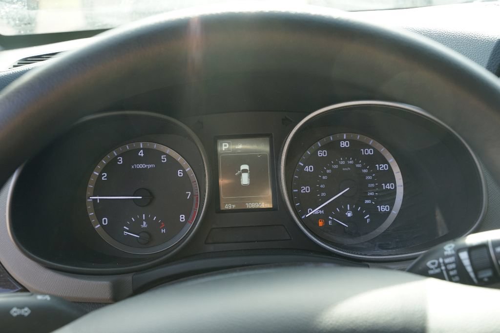 Used 2018 Hyundai Santa Fe Sport AWD/4WD image 9