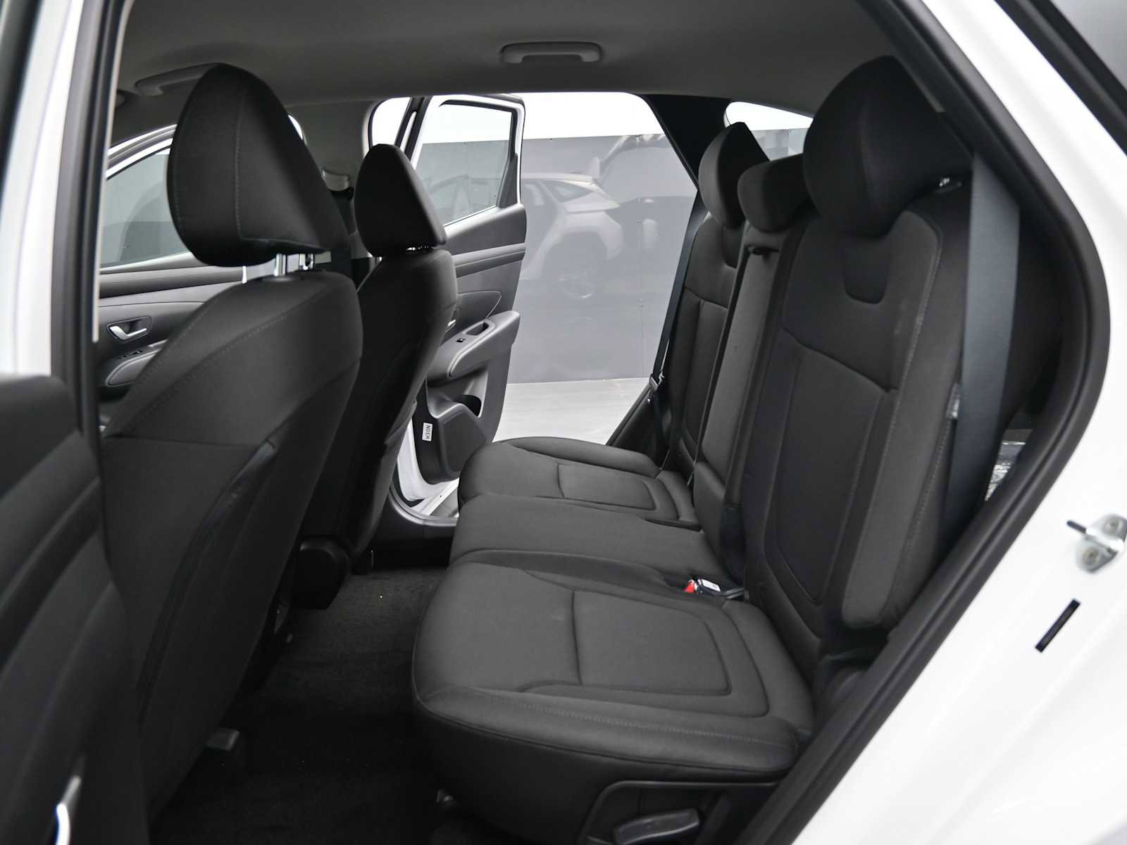 New 2026 Hyundai Tucson SE image 14