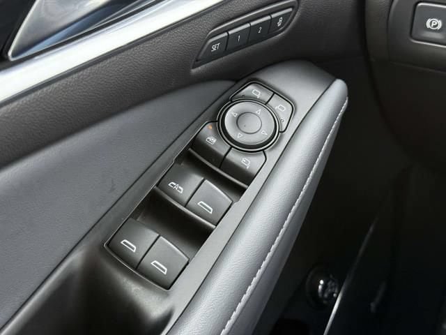 Used 2023 Buick Enclave Premium w/ Experience Buick Package AWD/4WD image 20