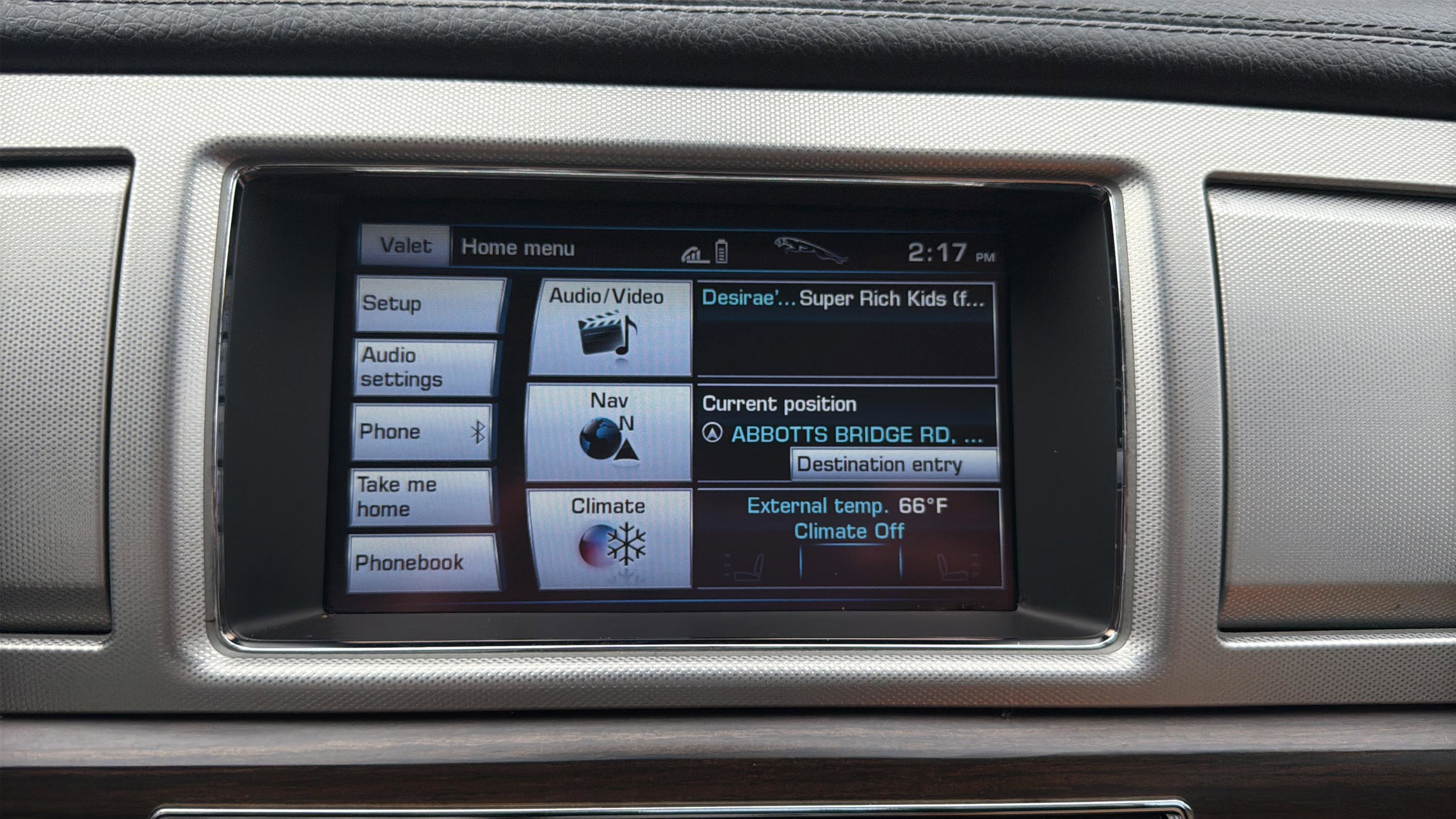 Used 2012 Jaguar XF image 27