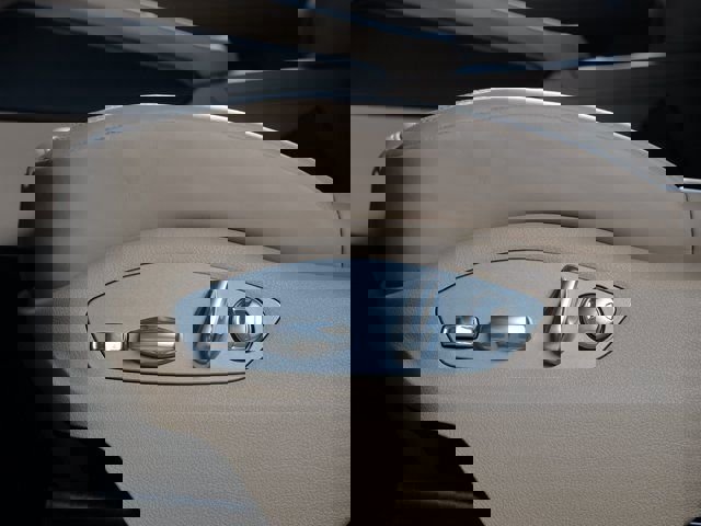 New 2025 Porsche Macan image 14