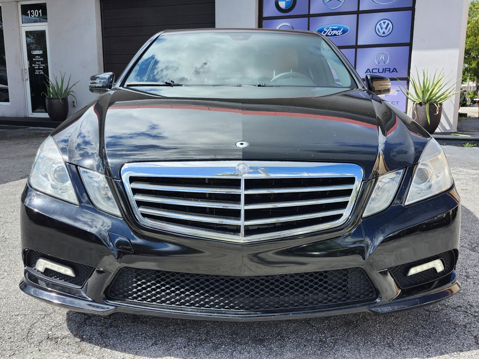 Used 2011 Mercedes-Benz E 350 Sedan image 16