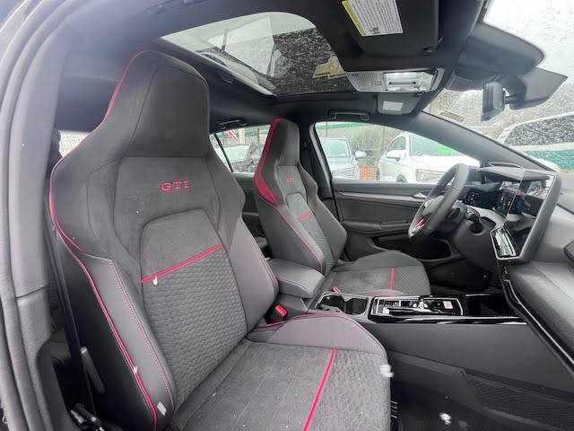 New 2026 Volkswagen GTI SE image 17