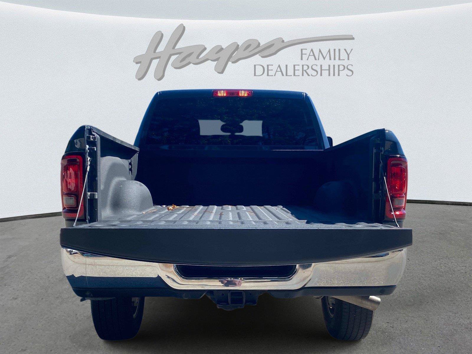 Used 2026 RAM 2500 Big Horn AWD/4WD image 7