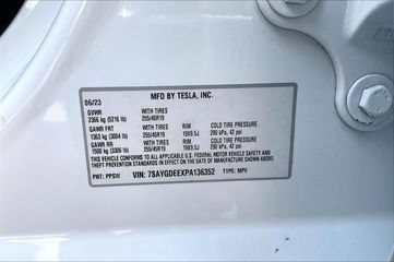Used 2023 Tesla Model Y Long Range AWD/4WD image 15
