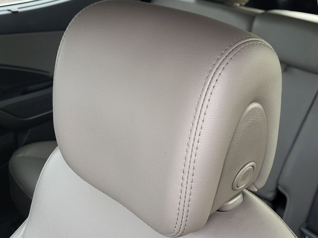 Used 2018 Hyundai Santa Fe Sport w/ 2.0T Ultimate Tech Package 05 image 6