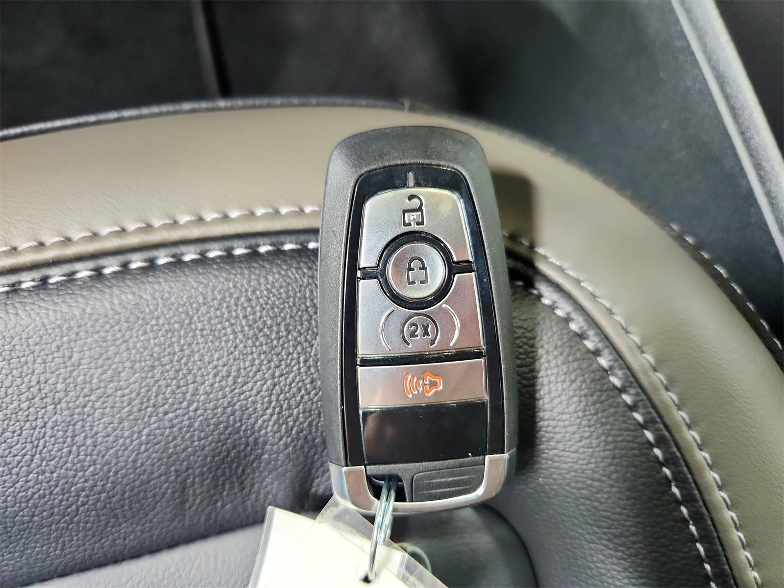 New 2025 Ford Bronco Outer Banks image 35