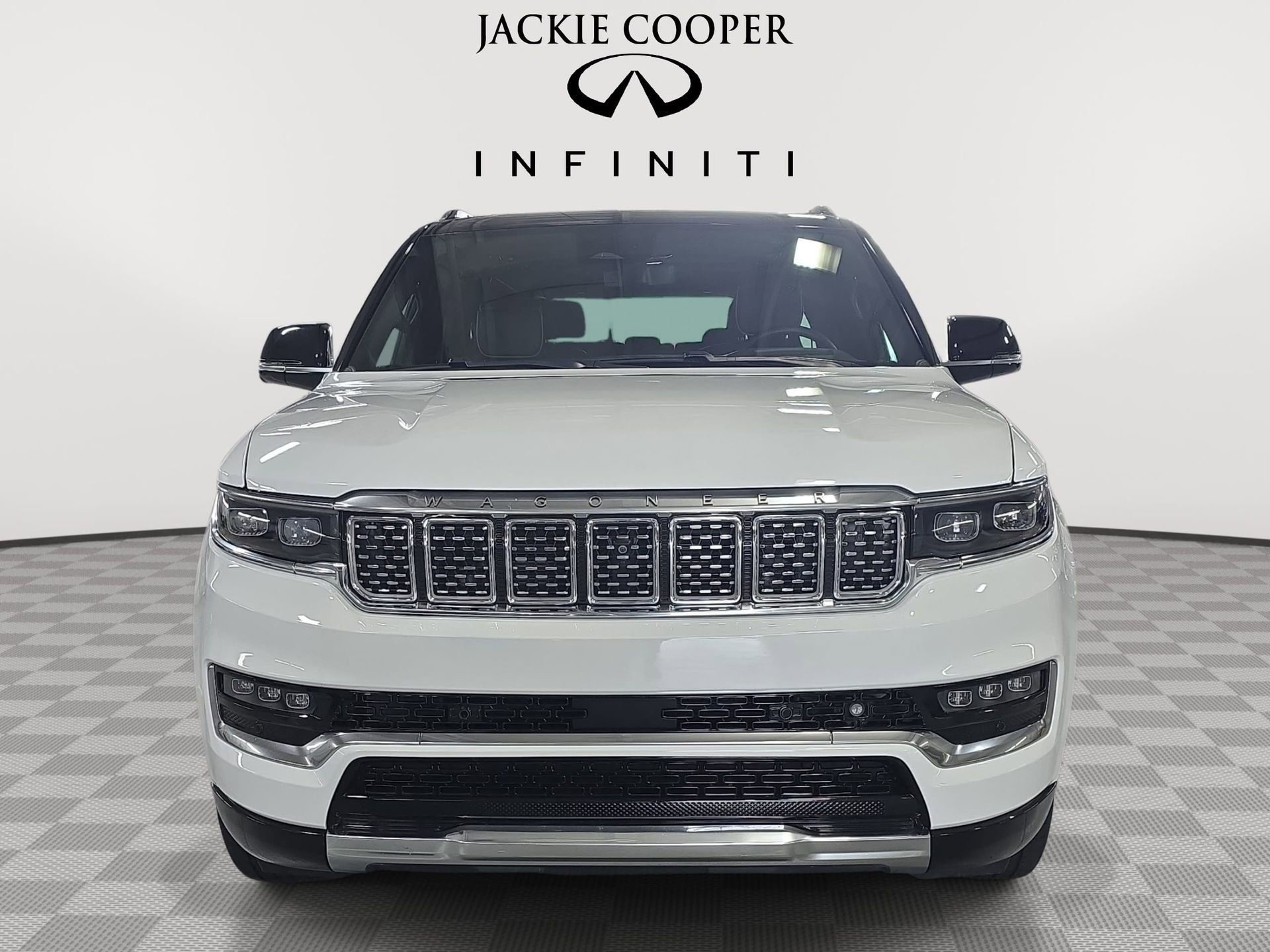 Used 2024 Jeep Grand Wagoneer L Series III image 2