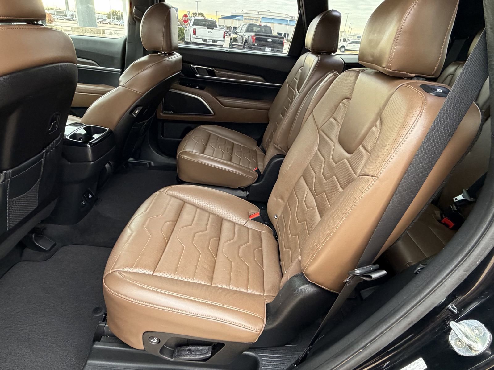 Used 2021 Kia Telluride SX w/ SX Prestige Package image 28