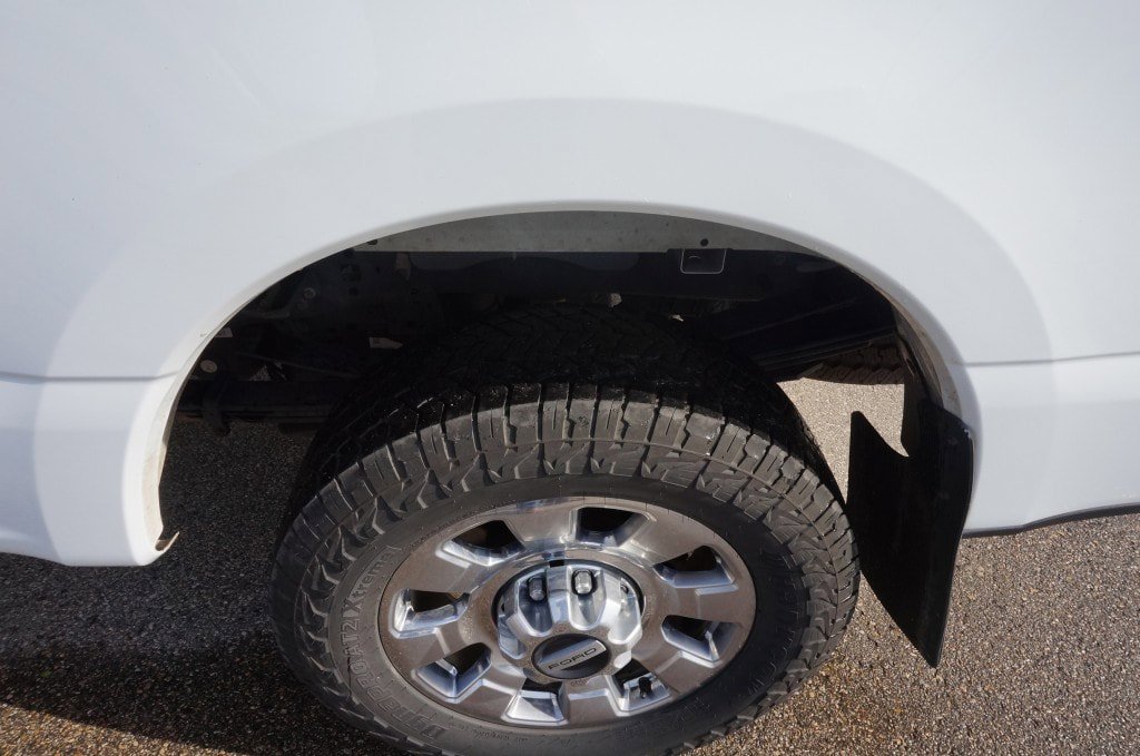 Used 2023 Ford F350 Lariat w/ Chrome Package AWD/4WD image 2