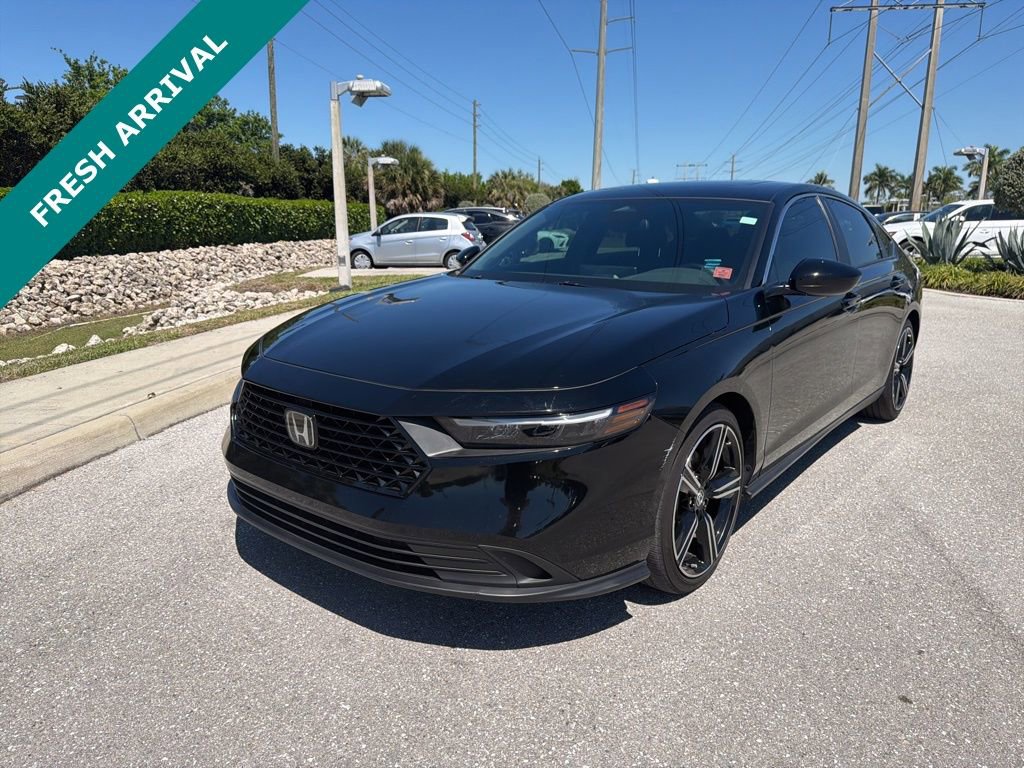 Used 2023 Honda Accord Sport image 2