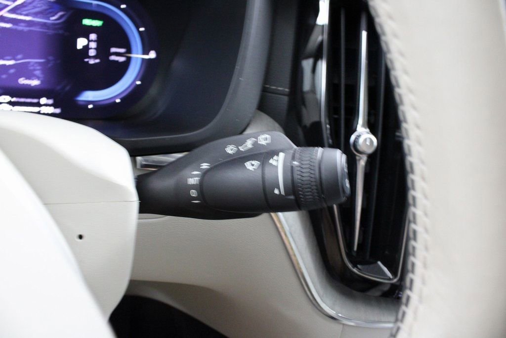 Certified 2023 Volvo XC60 T8 Ultimate image 28