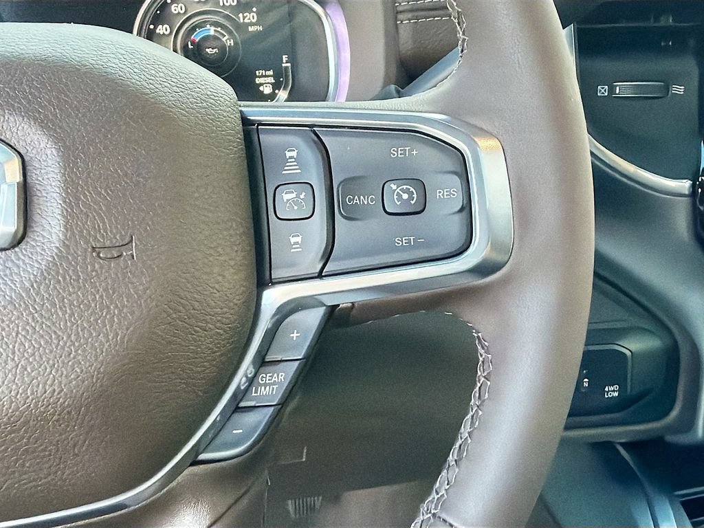 New 2026 RAM 3500 Laramie AWD/4WD image 37