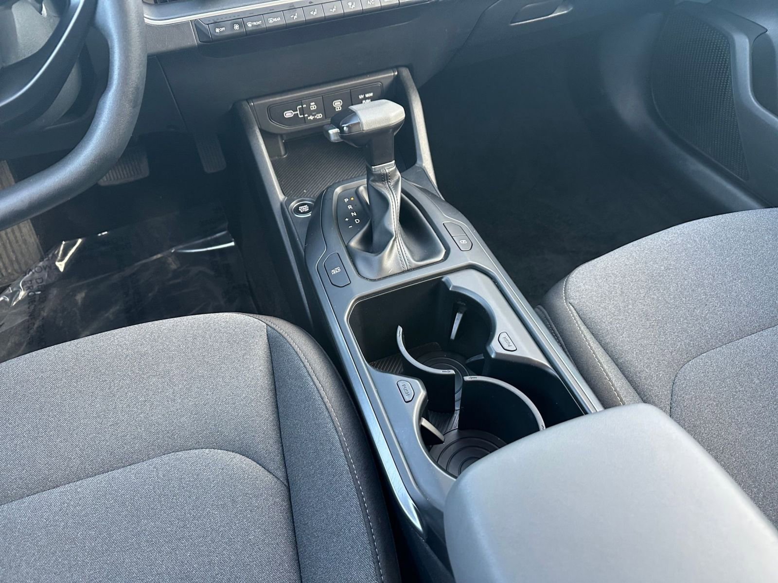 Used 2025 Kia K4 LXS image 39