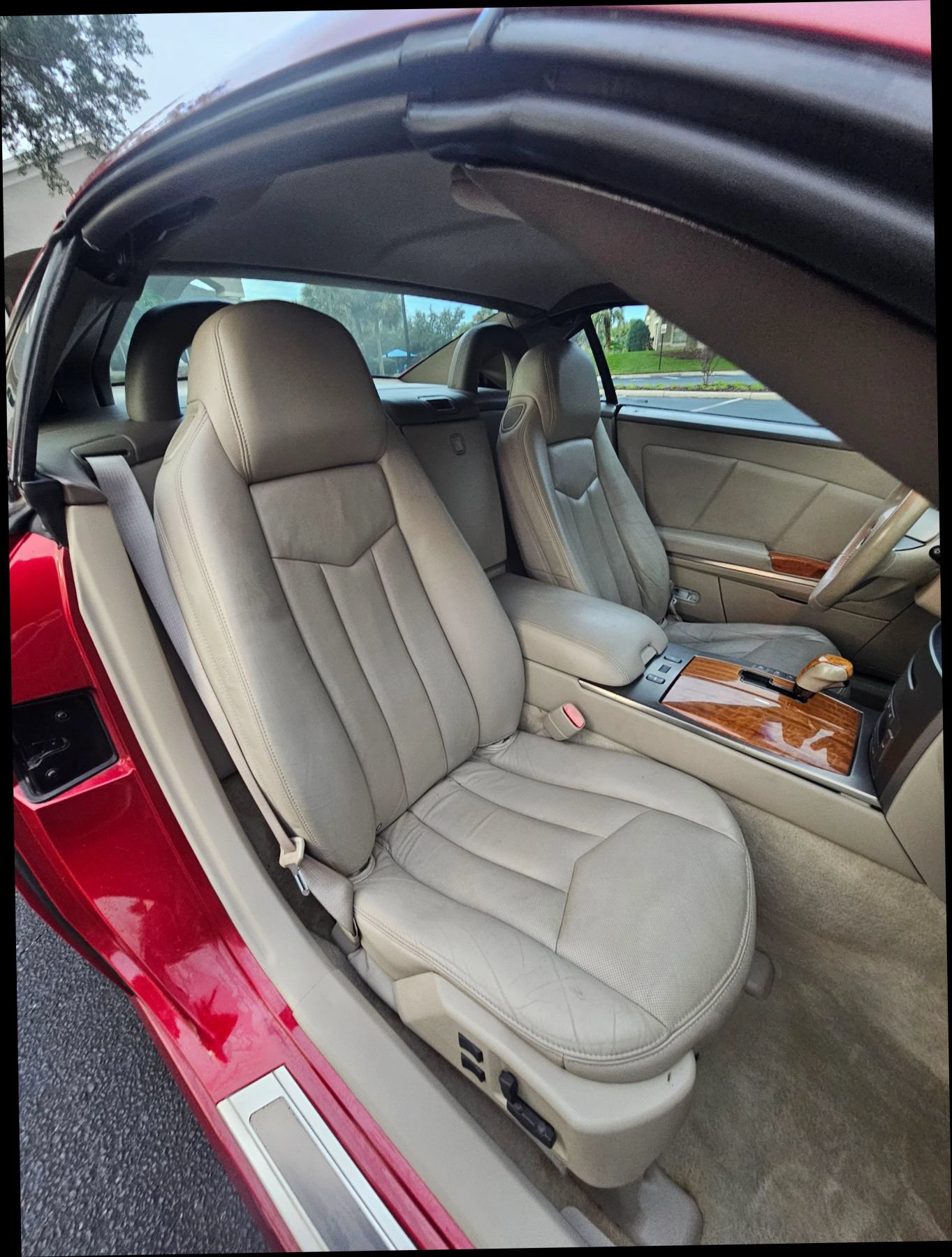 Used 2004 Cadillac XLR RWD image 22