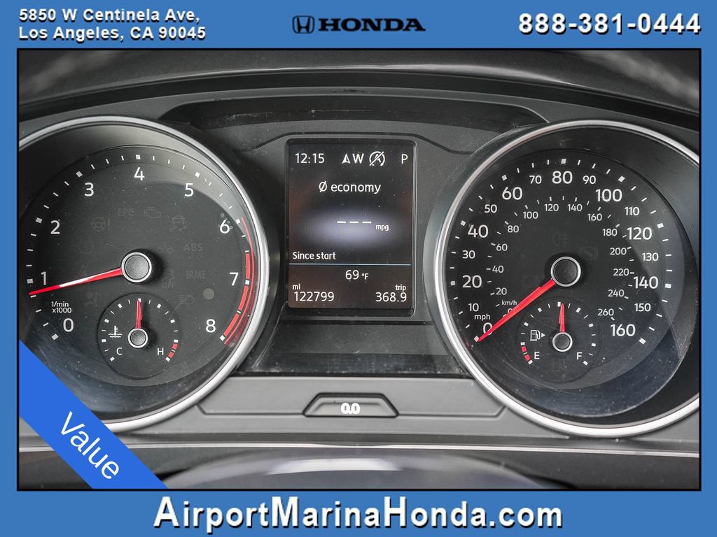 Used 2018 Volkswagen Tiguan SEL FWD image 28