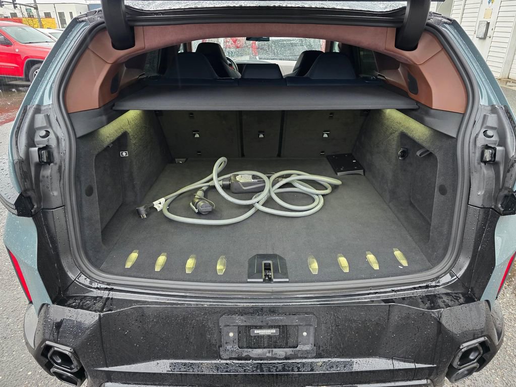 Used 2023 BMW XM image 13