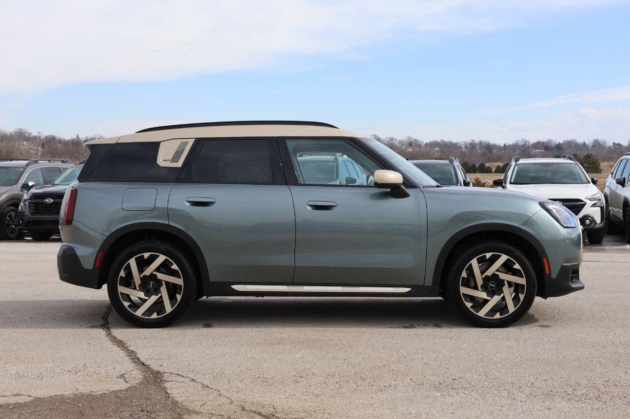 Used 2025 MINI Cooper Countryman S w/ Comfort Package Max image 7