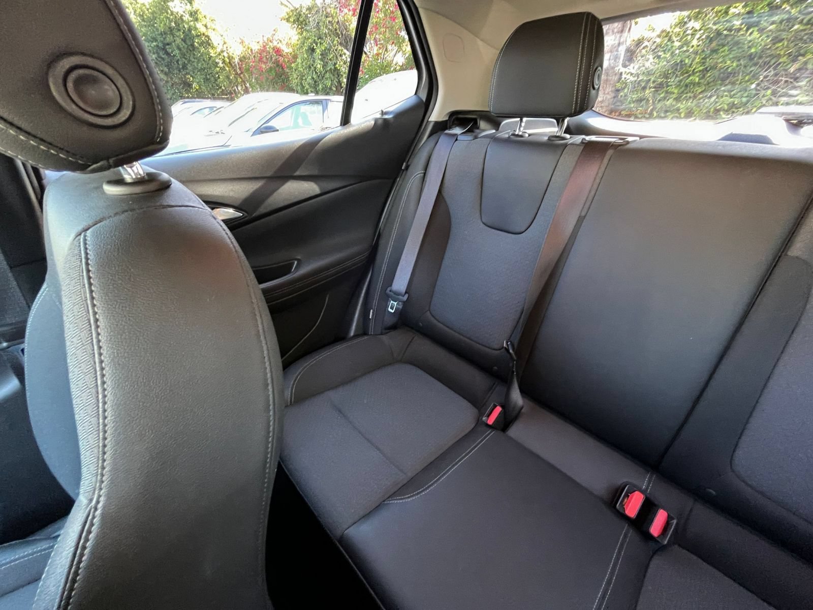 Used 2025 Buick Encore GX Preferred FWD image 38