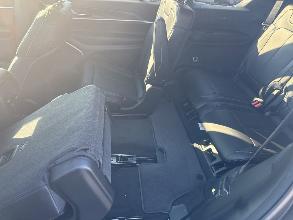 New 2026 Jeep Grand Cherokee L Limited image 37