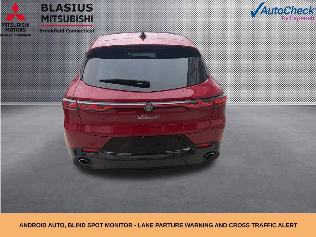 Used 2024 Alfa Romeo Tonale Veloce AWD/4WD image 11