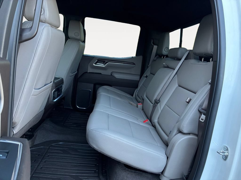 Used 2024 GMC Sierra 1500 SLT w/ SLT Premium Plus Package AWD/4WD image 13
