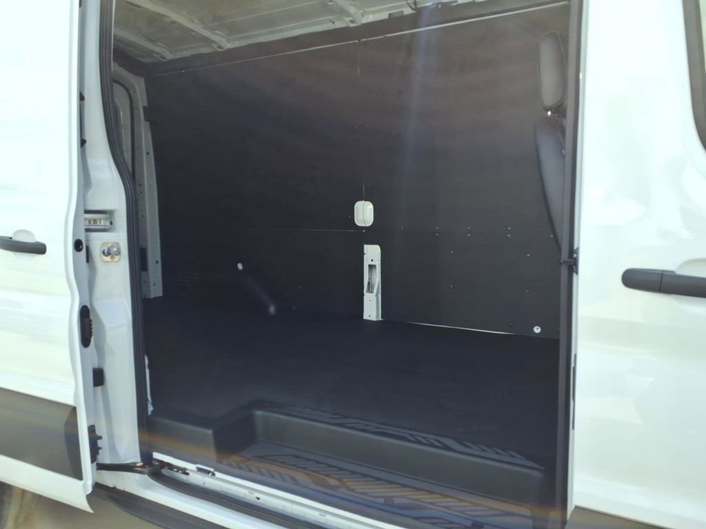 New 2026 Ford Transit 250 148 Medium Roof w/ Load Area Protection Package RWD image 9