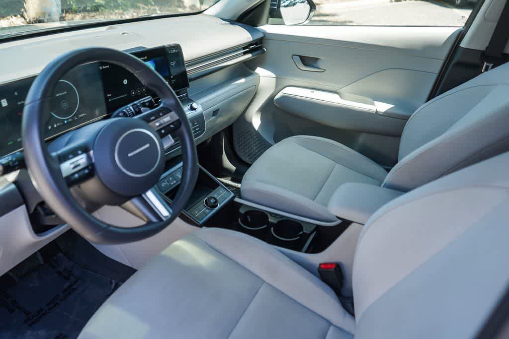 Certified 2024 Hyundai Kona SEL FWD image 18