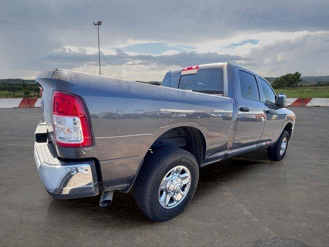 Used 2024 RAM 2500 Tradesman w/ Chrome Appearance Group AWD/4WD image 3