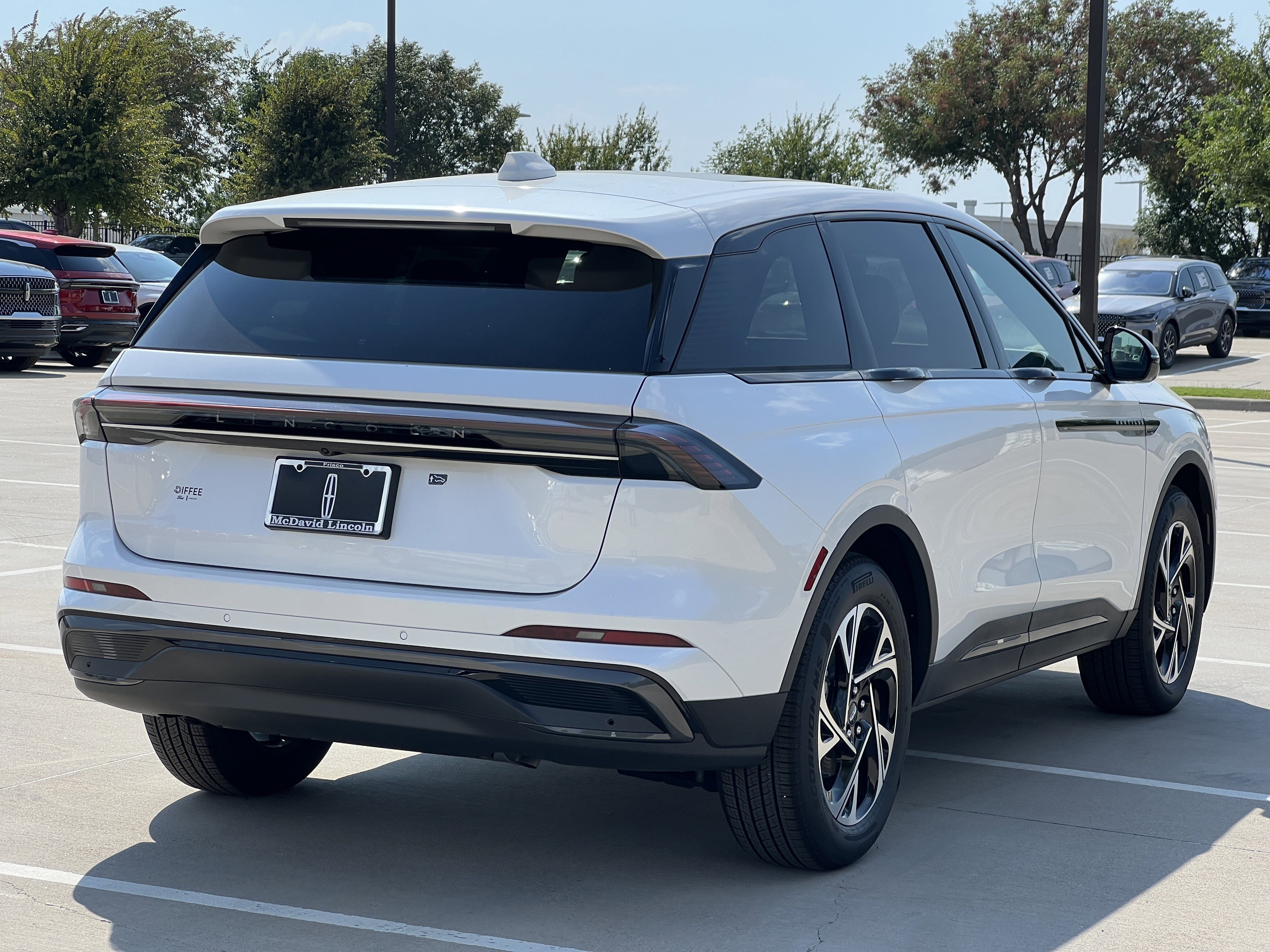 New 2025 Lincoln Nautilus Premier w/ Equipment Group 102A image 9