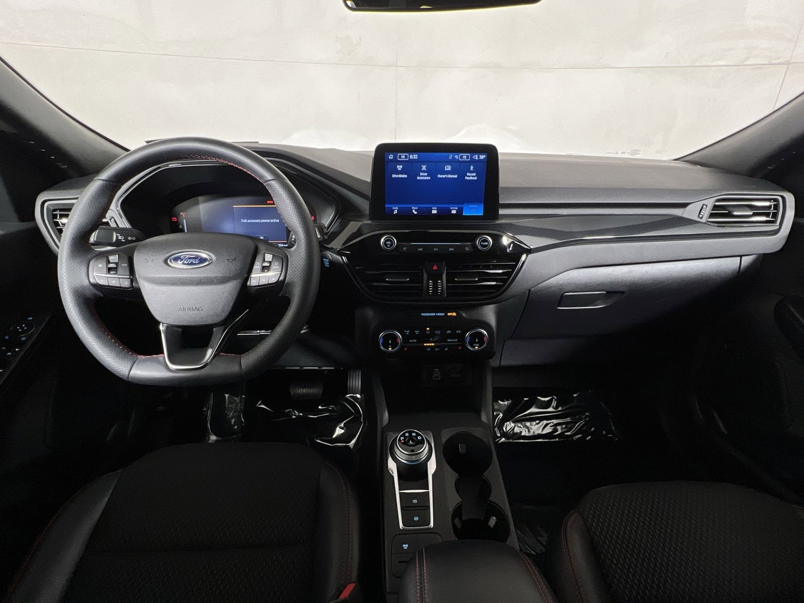 Used 2025 Ford Escape ST-Line w/ Equipment Group 301A image 22