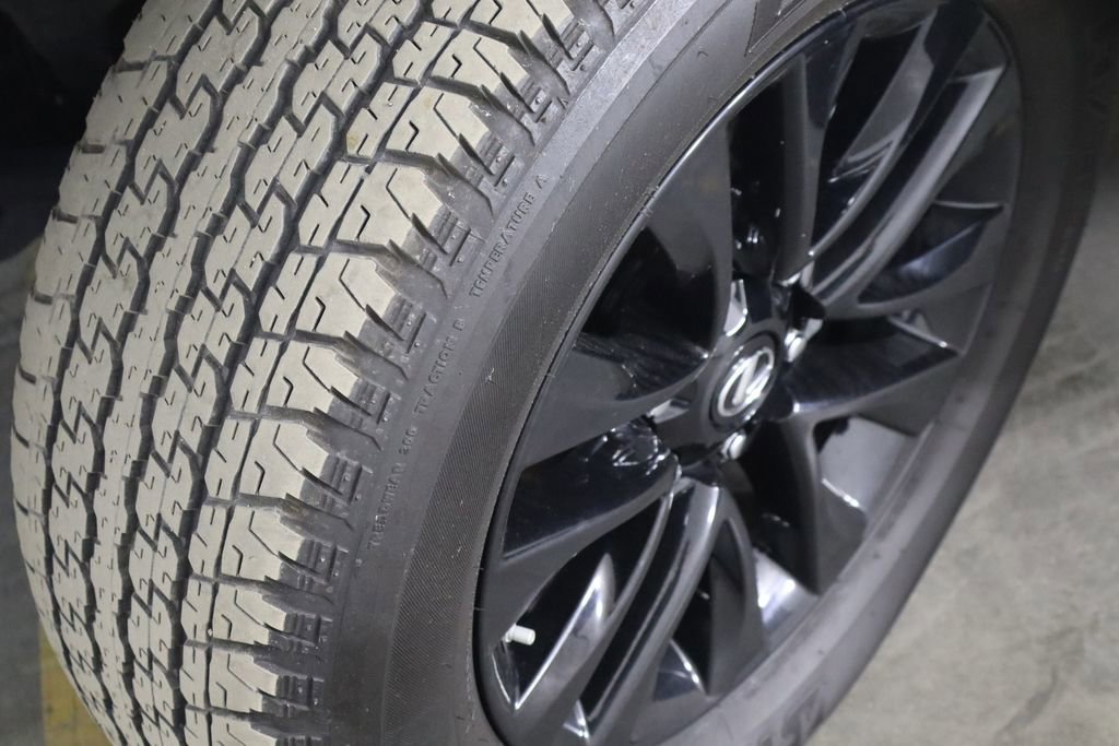 Used 2022 Lexus GX 460 Premium w/ Premium Package image 42