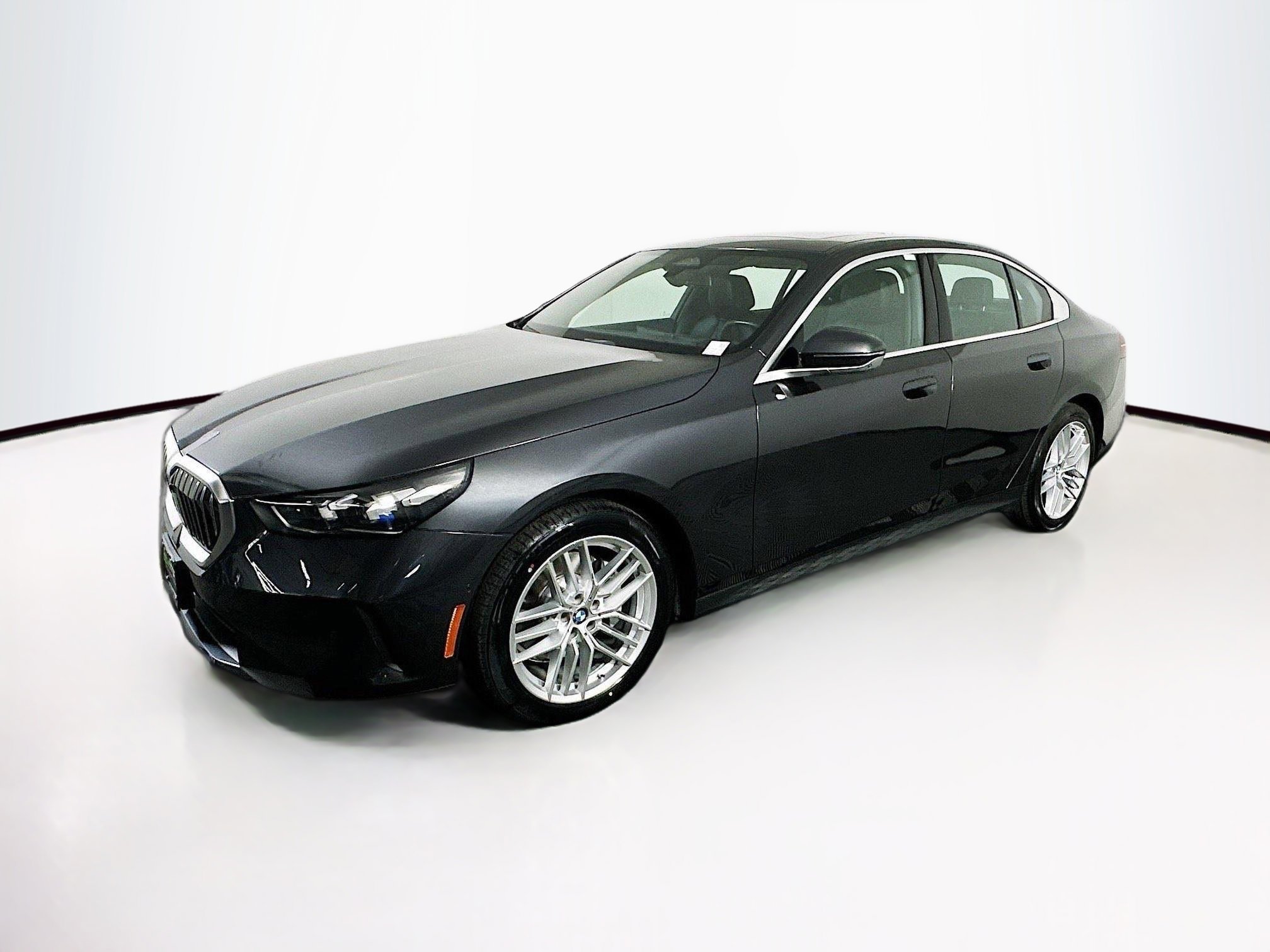 Used 2024 BMW 530i image 3