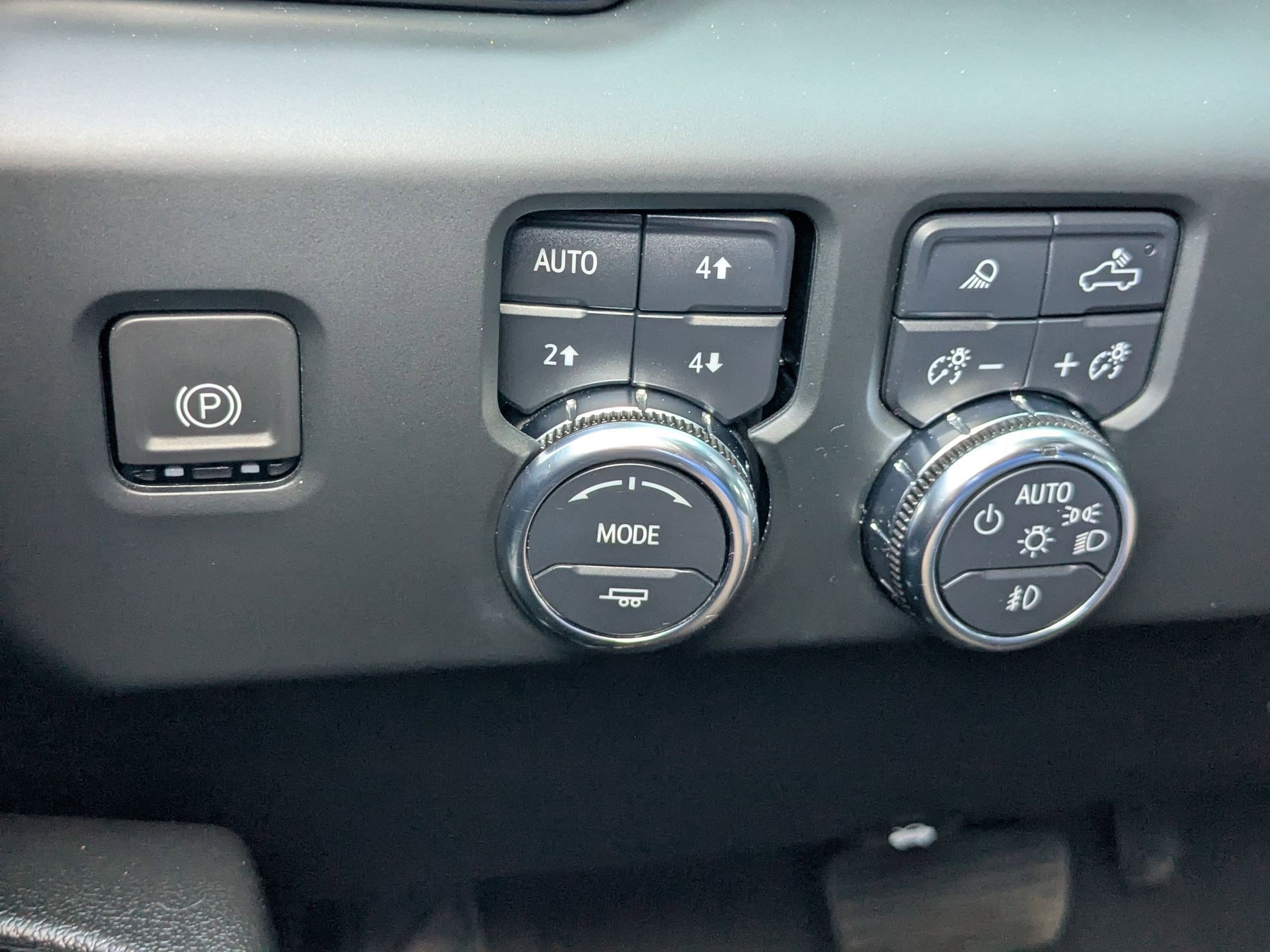 Used 2024 GMC Sierra 3500 AT4 w/ AT4 Premium Plus Package AWD/4WD image 19