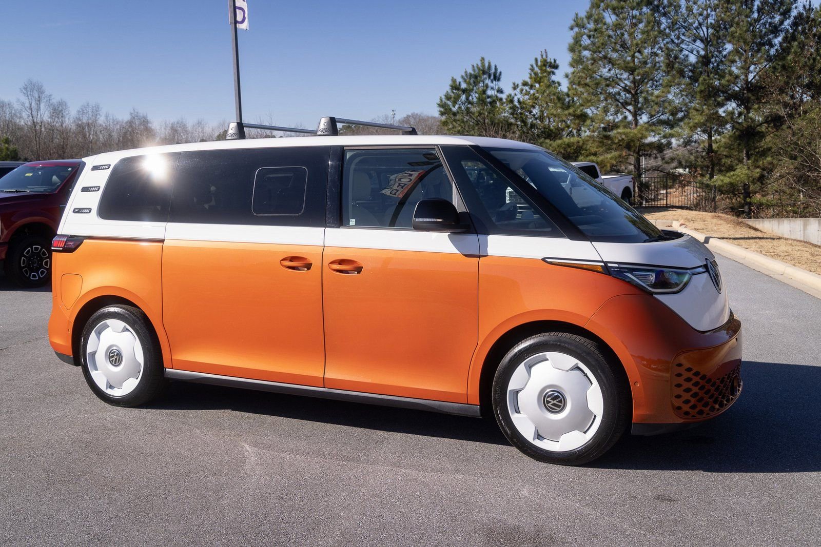 Used 2025 Volkswagen ID. Buzz 1st Edition image 20