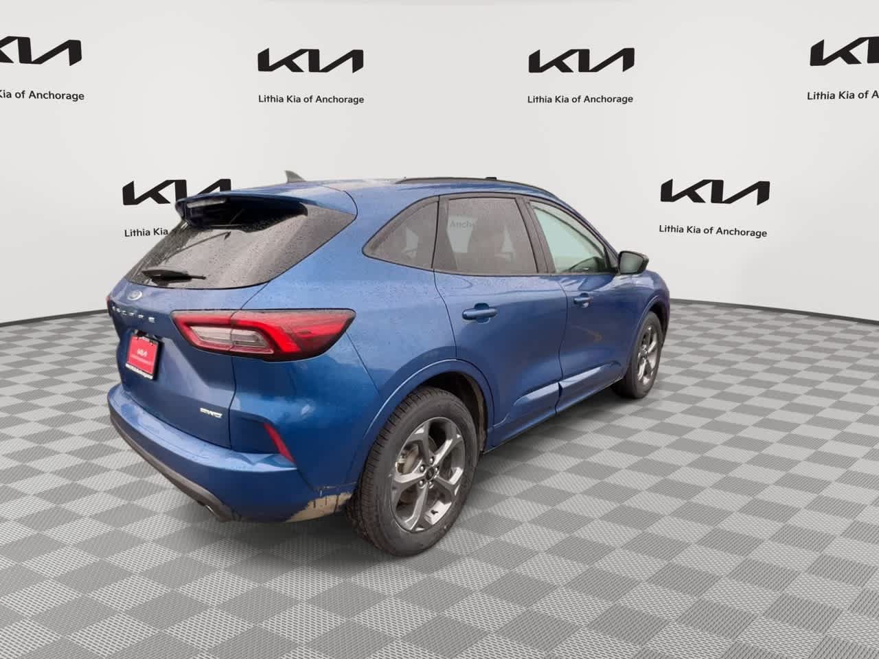 Used 2023 Ford Escape ST-Line AWD/4WD image 8