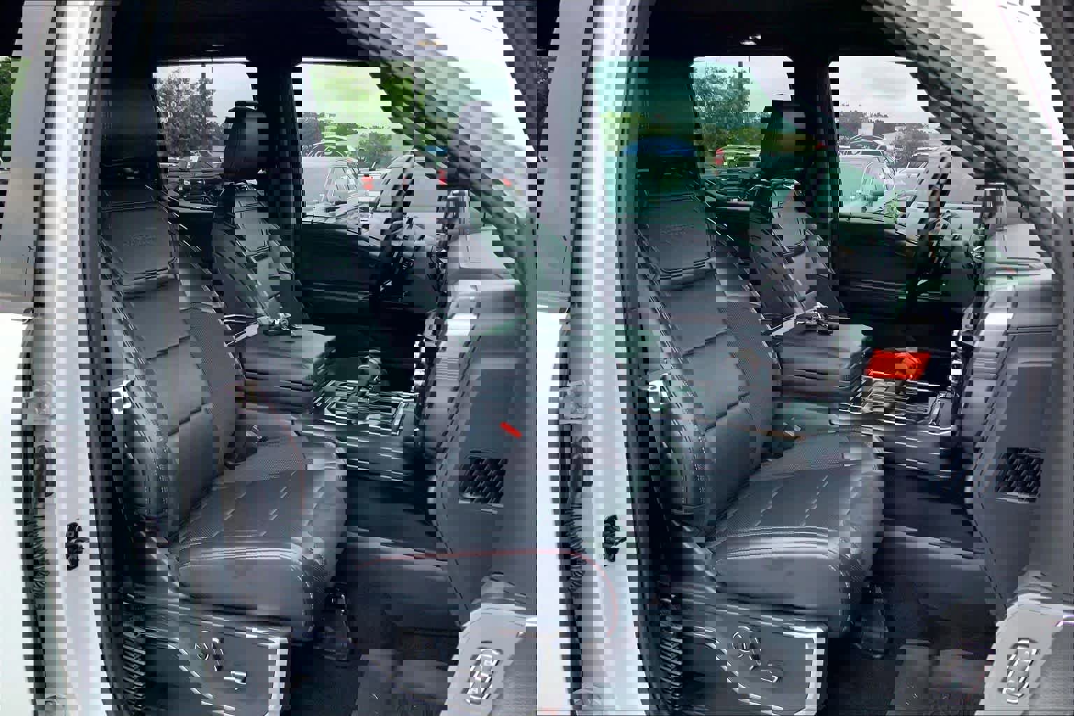 Used 2024 Ford F150 Raptor AWD/4WD image 9