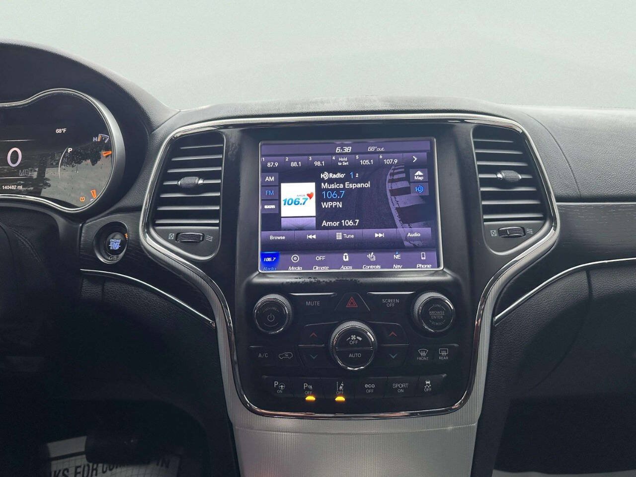 Used 2018 Jeep Grand Cherokee Summit w/ Platinum Series Group AWD/4WD image 35